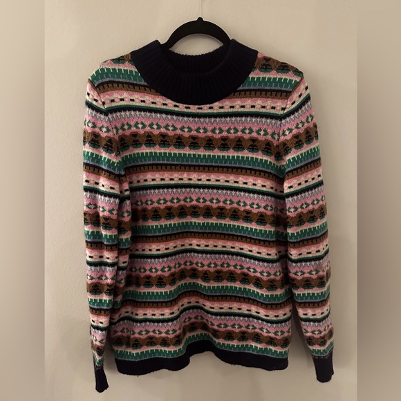 40% OFF -- THIS SWEATER IS AMAZING! Winter J Crew - Size M - Picture 1 of 5